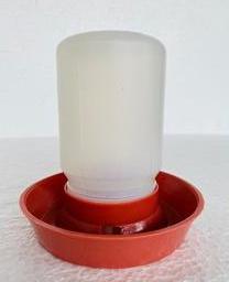 Piolin bebedero ave pollo 1/2L SKU 894