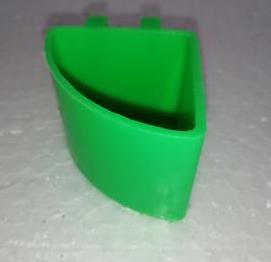 Piolin alimentador ave esquinero grande SKU 869